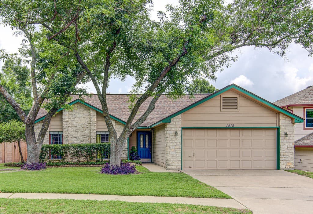 1819 Michael Wayne Dr