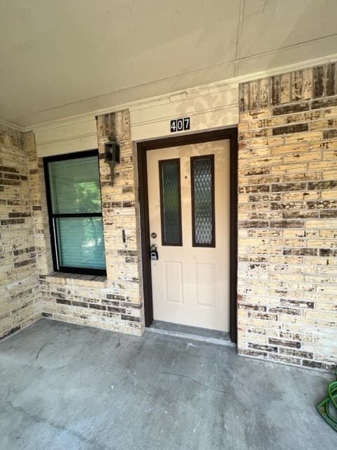Main property image
