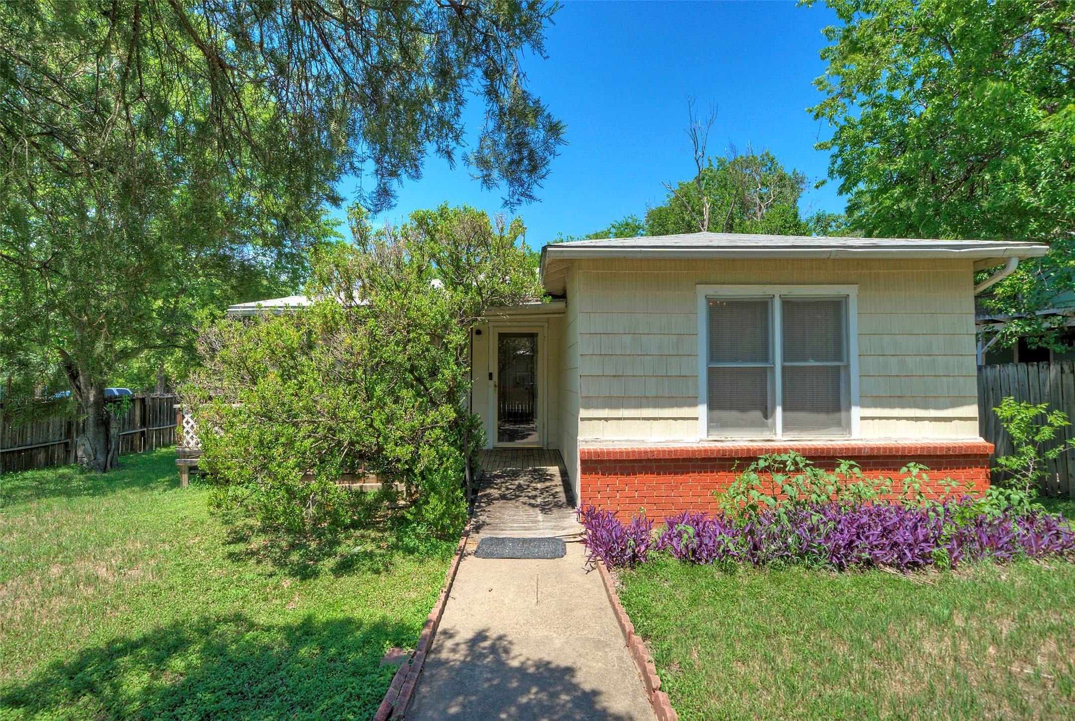 214 Beaver St