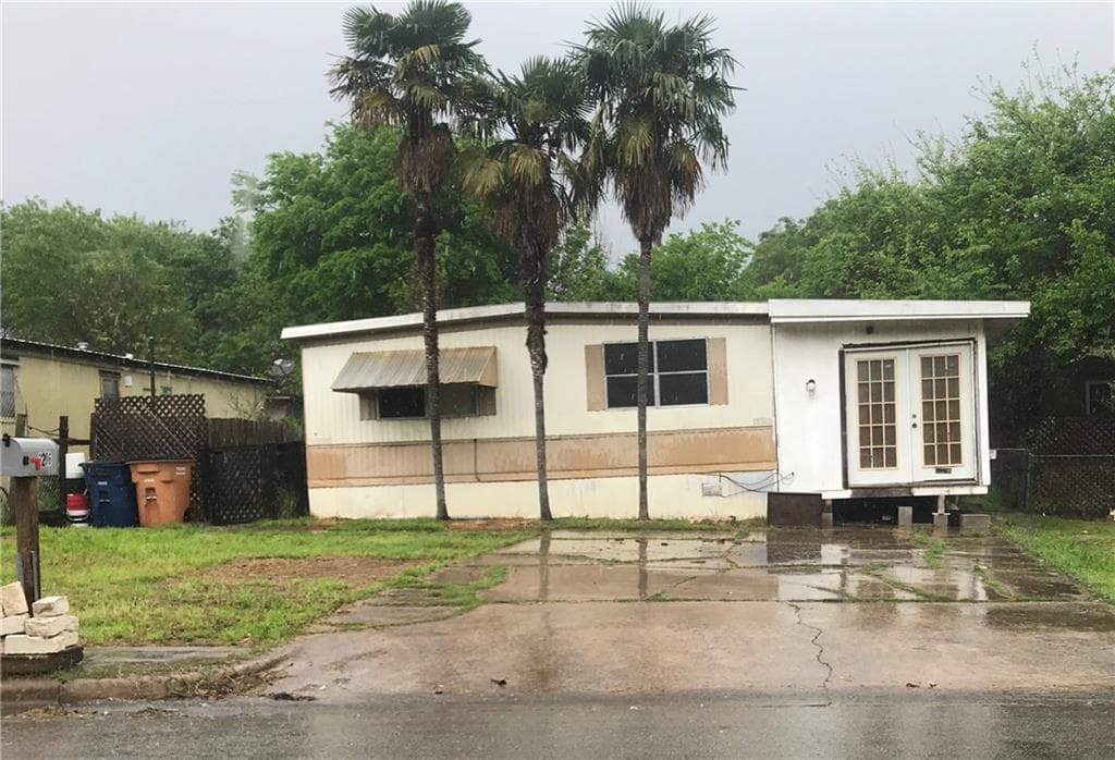 2206 Bitter Creek Dr
