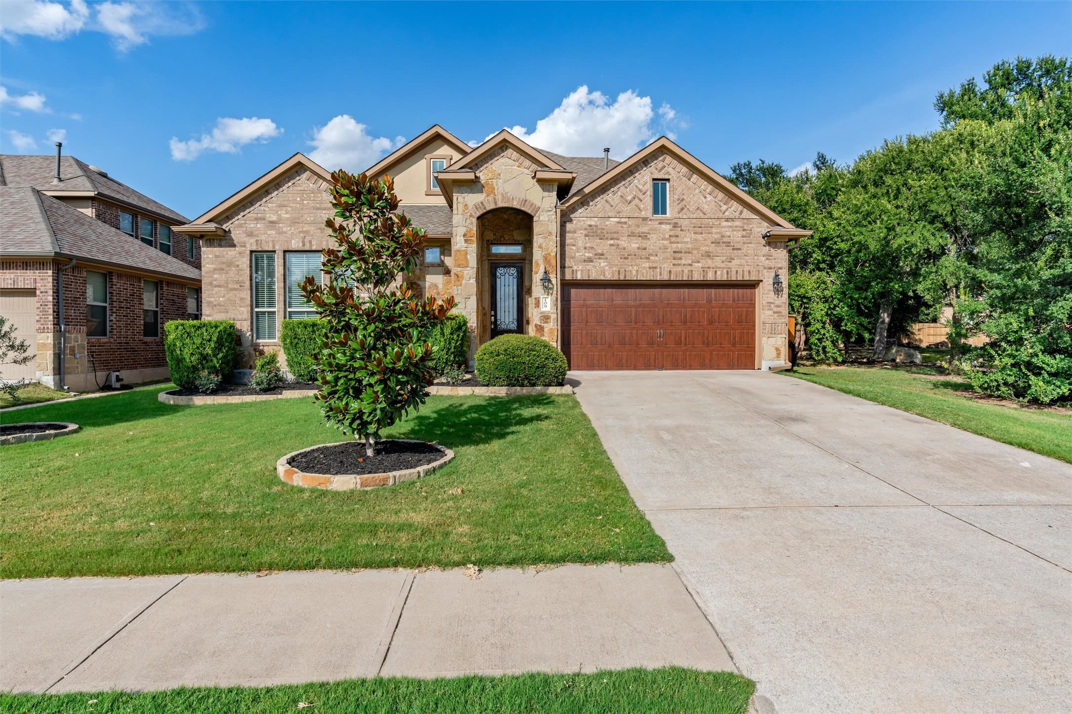 109 Alabaster Caverns Dr