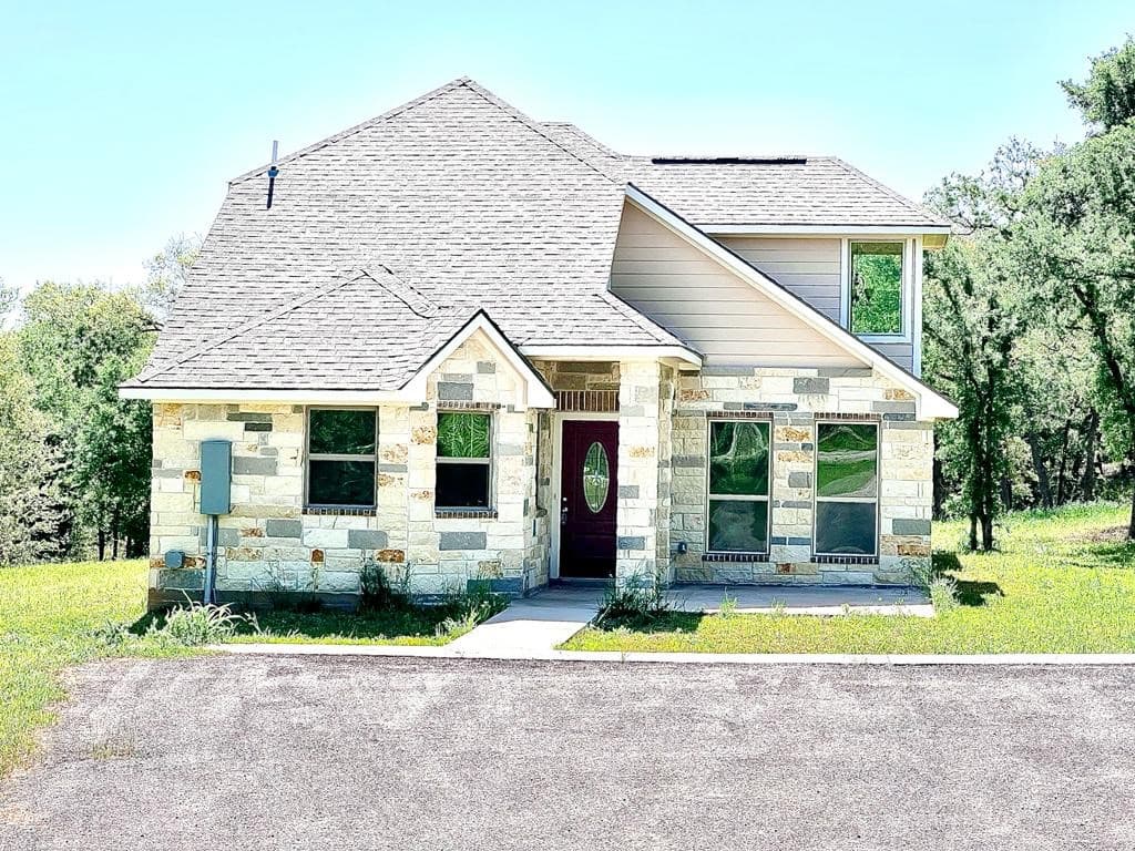 8127 Burleson Manor Rd