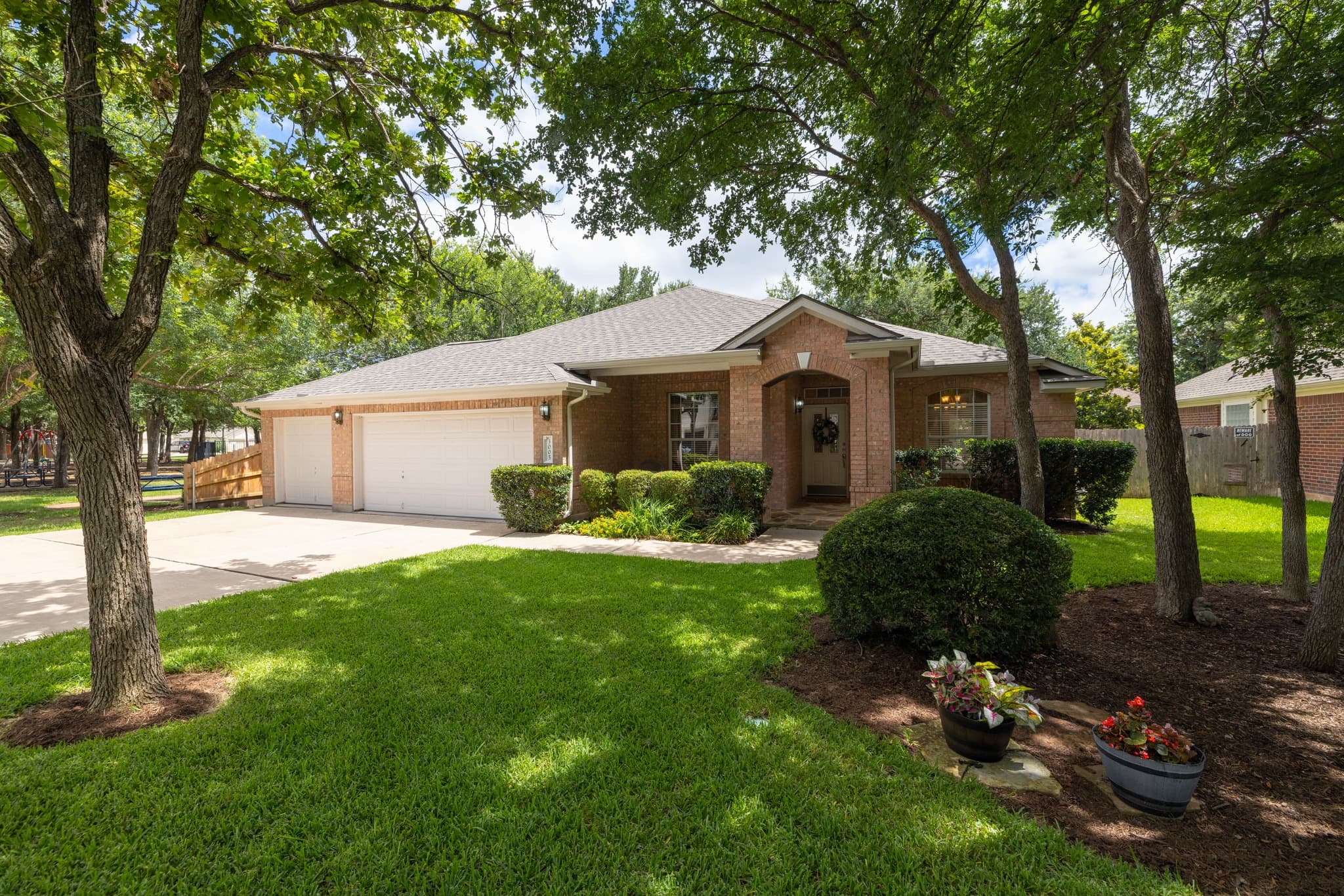 3005 Cedar Elm Ln