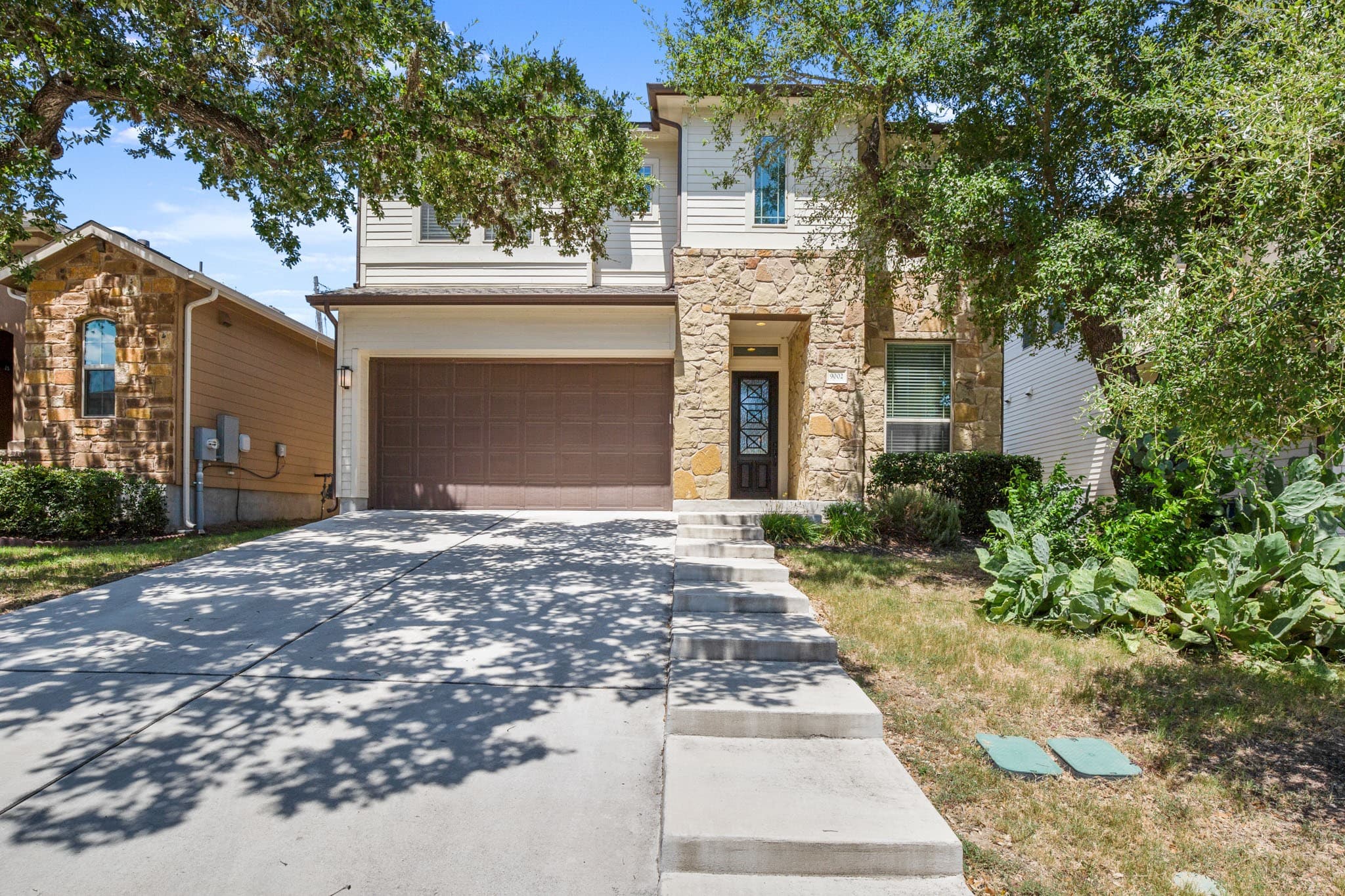 9002 Jodie Ln