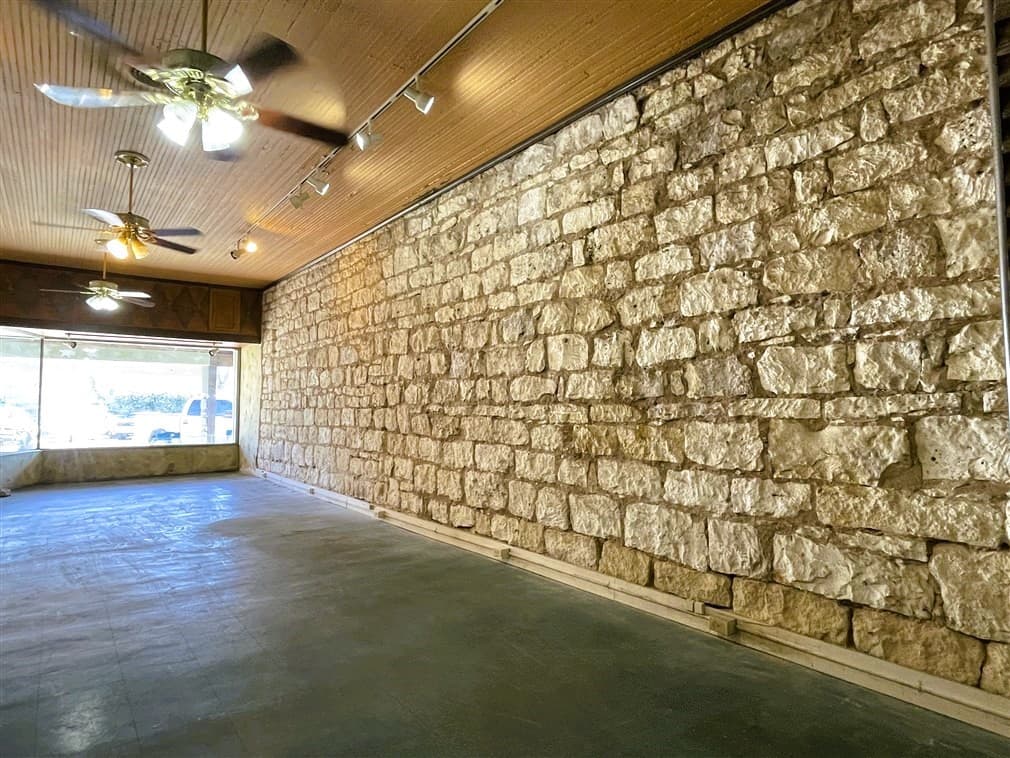220 S Main St