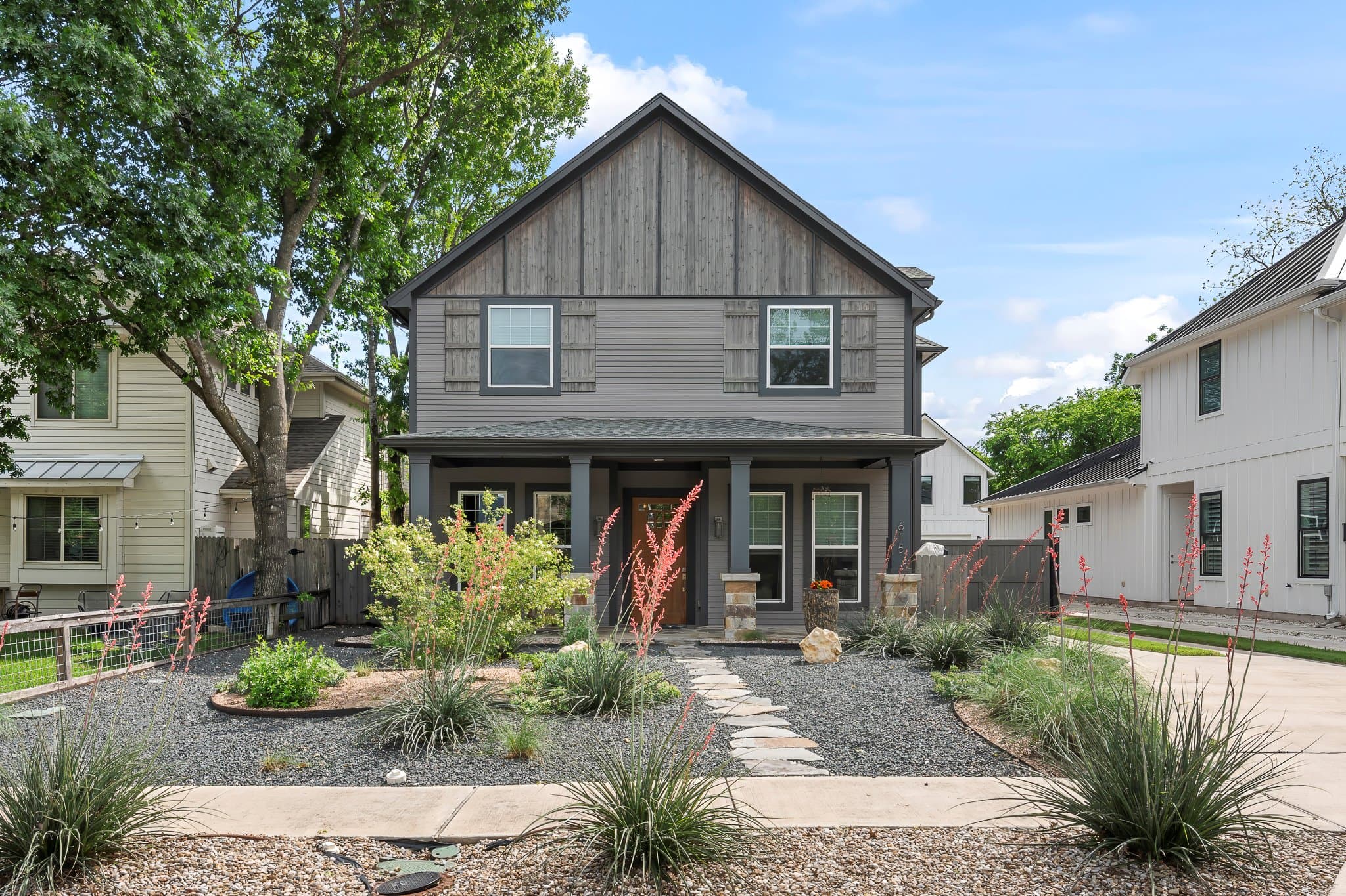 615 N Interstate 35