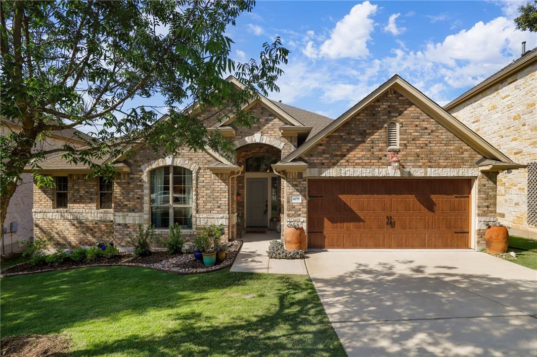 409 Clear Creek Cv