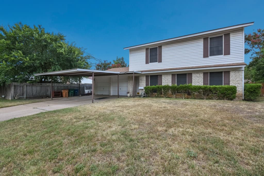 2502 Roxmoor Dr