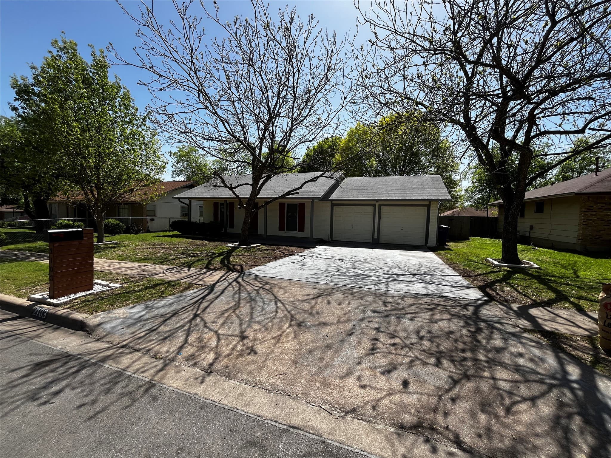 2103 Lampwick Cir