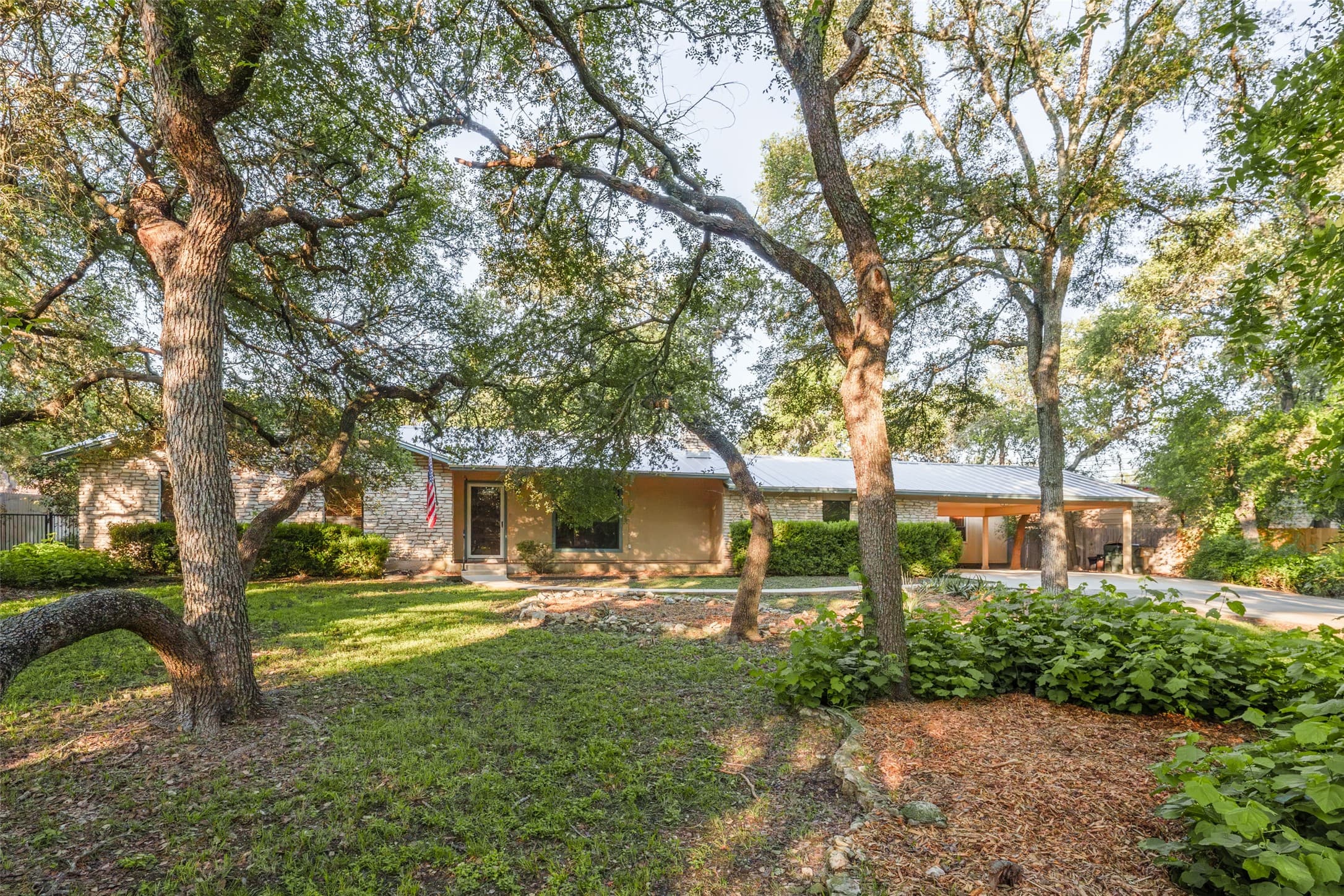 407 Suttles Ave