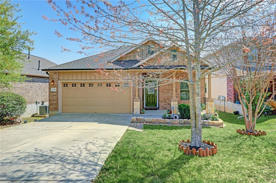 11713 Alexs Ln