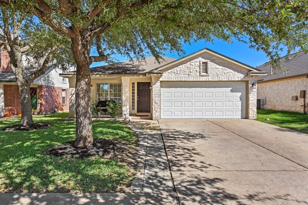 2500 Hutton Ln