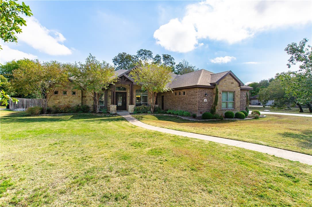 268 Claremont Dr