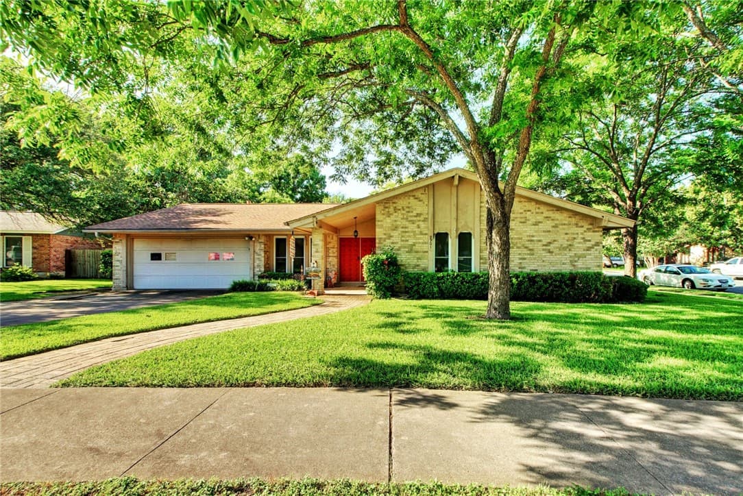 9901 Mearns Meadow Cv