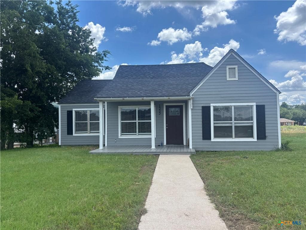 1333 Main St