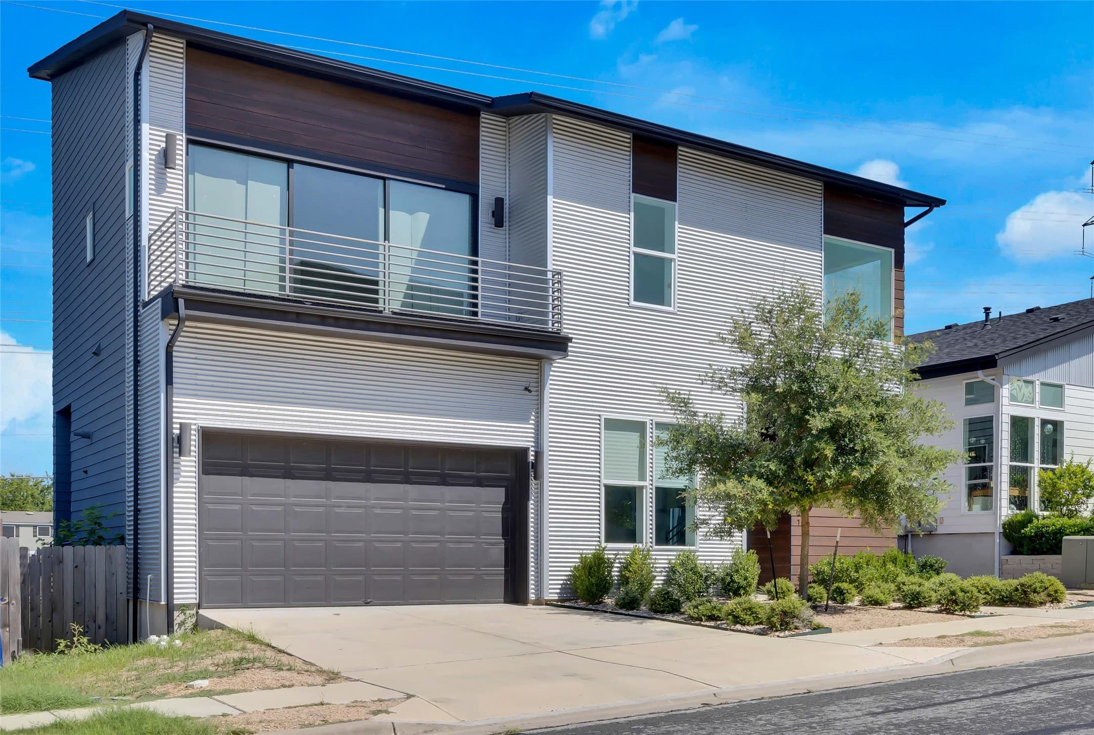Main property image