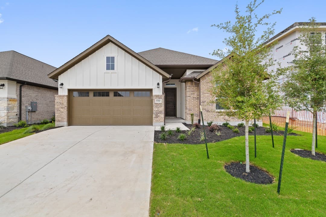 1742 Homestead Farms Dr