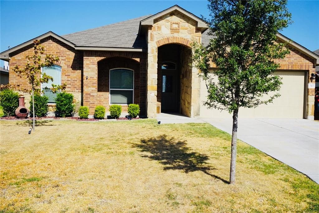 343 Foster Ln