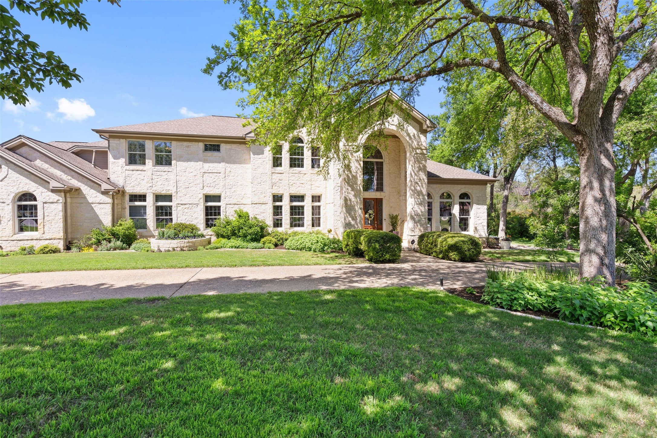 1201 Sprague Ln