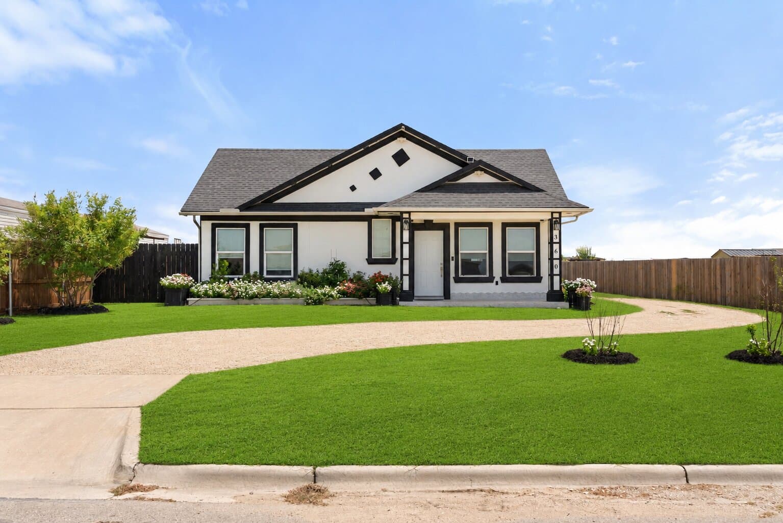360 Vaquero Ln