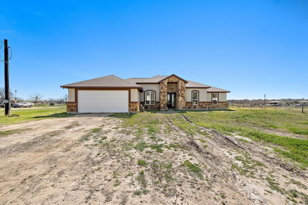 Main property image