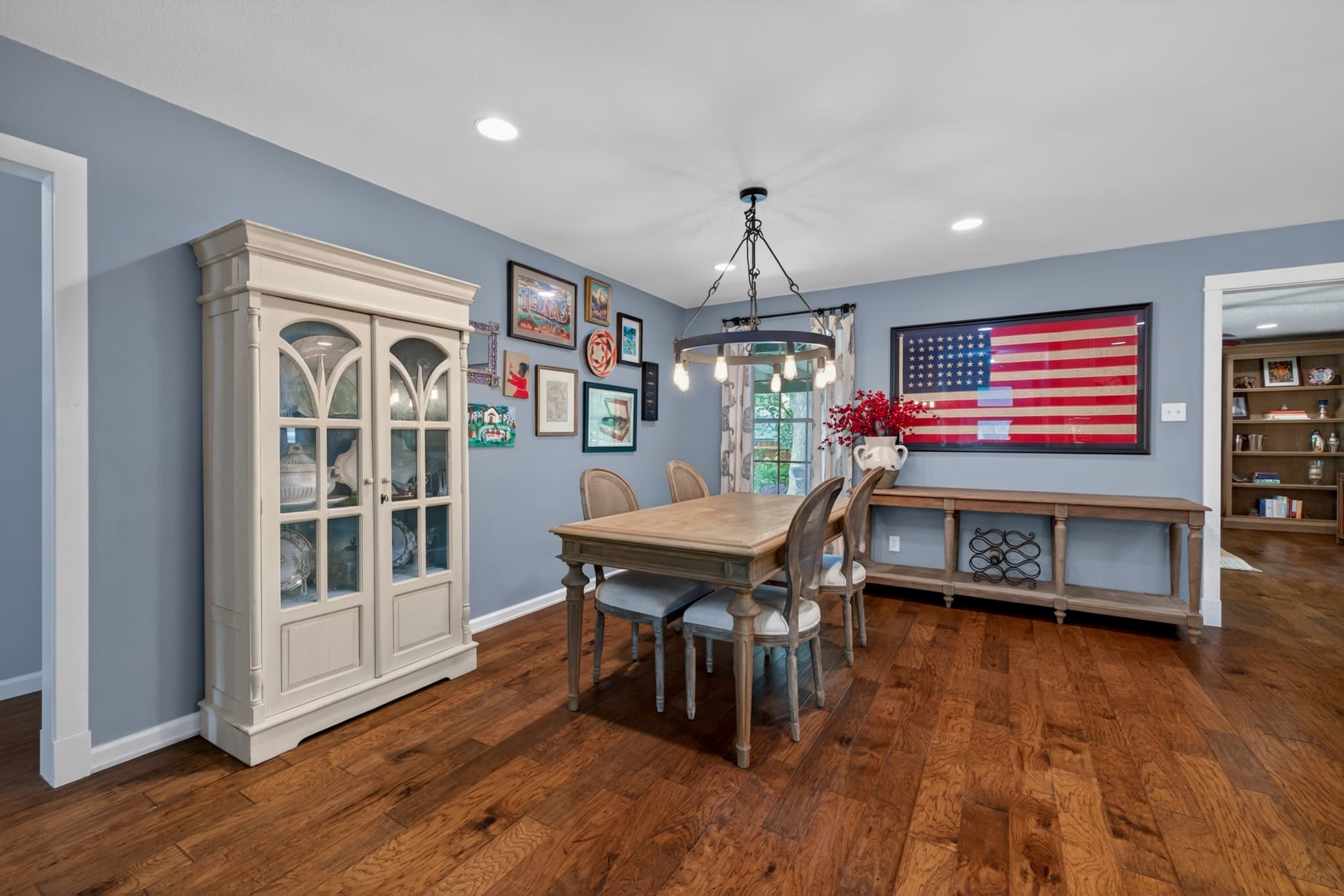 Gallery image 4
