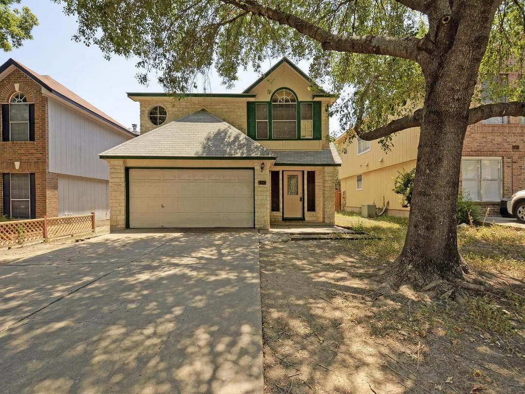 1307 Garden Path Dr