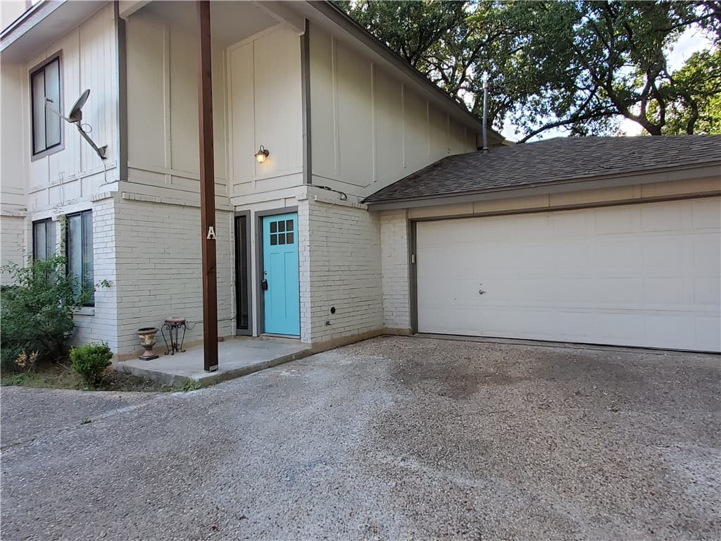 Main property image