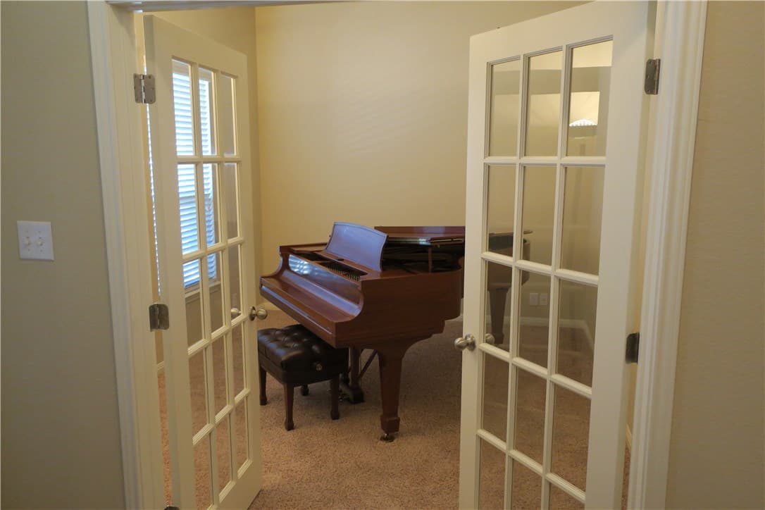 Gallery image 3