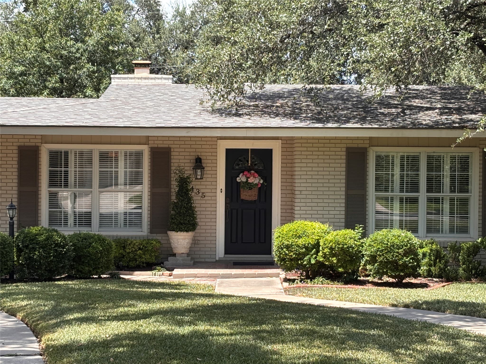 435 Forrest Hill Dr