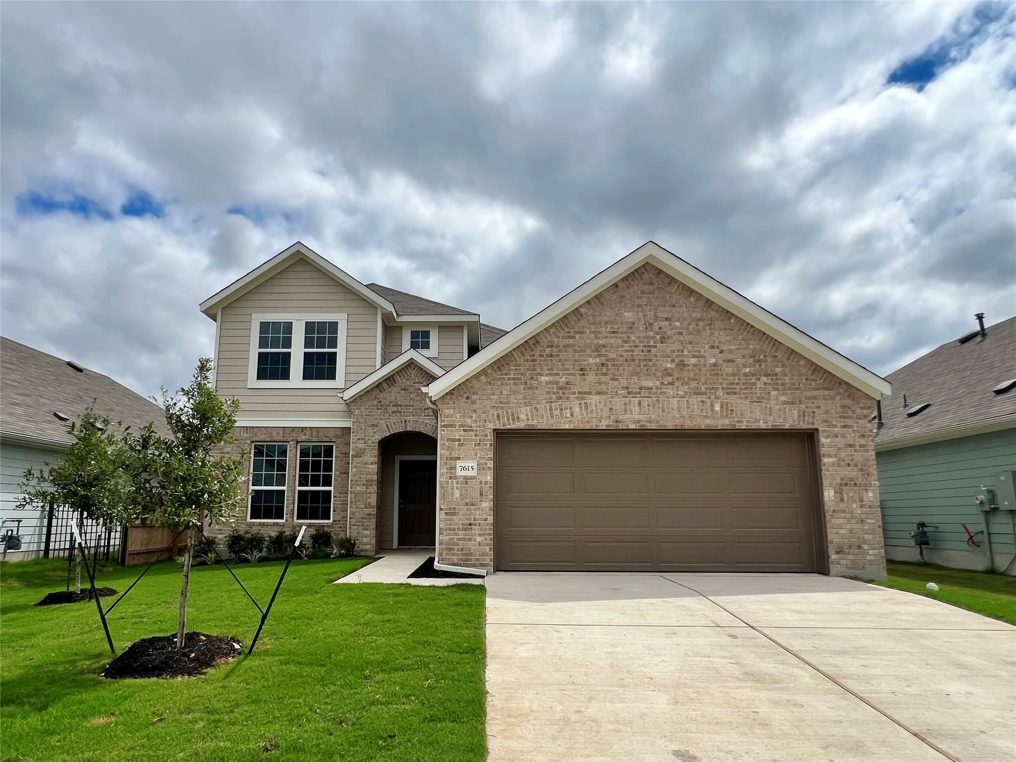 7615 Sparkling Light Dr