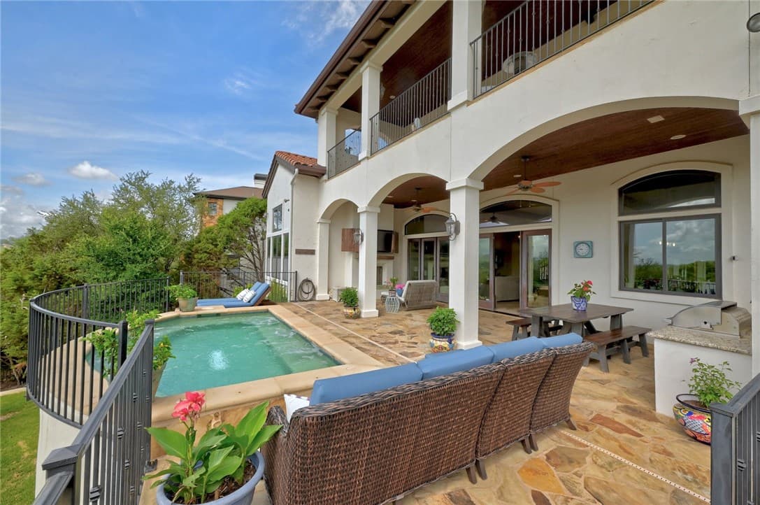 15086 Warbler Dr