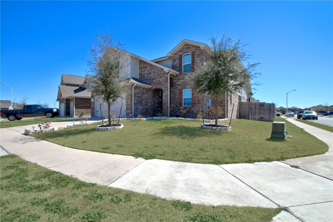 502 Field Corn Ln