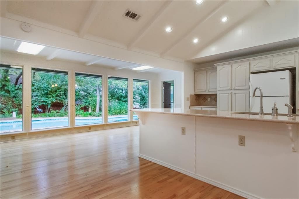 1702 Brookhaven Dr