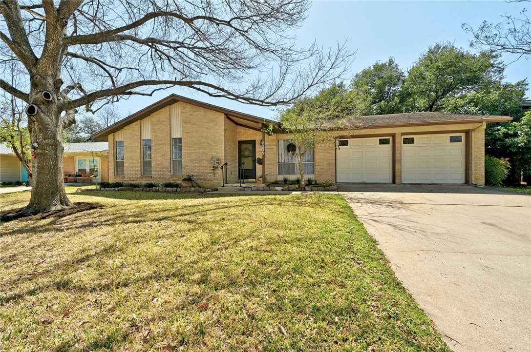 2205 Brookhill Dr