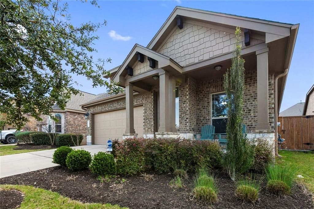 1112 Clearwing Cir