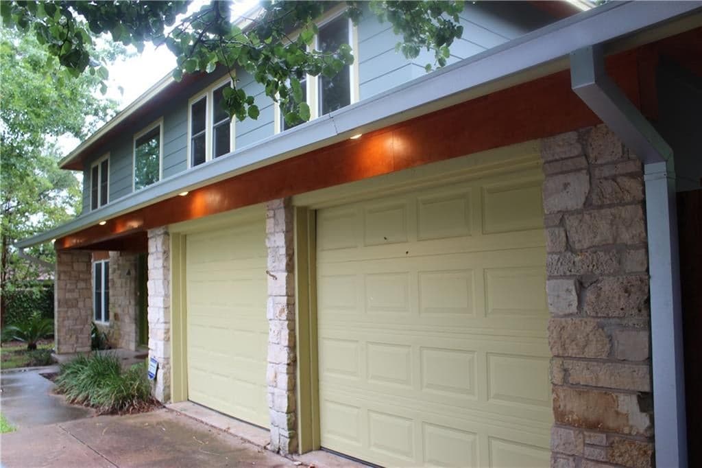 4001 Greenmountain Ln