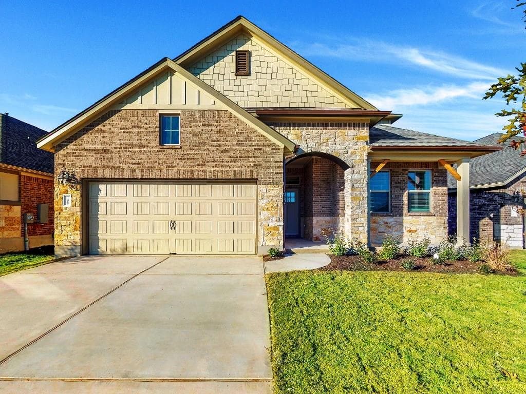 108 Wooden Lodge Dr