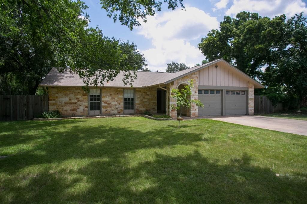 3203 Blue Ridge Dr