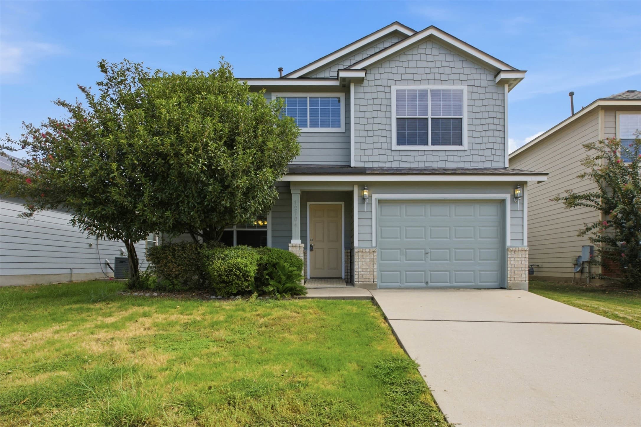 12704 Saint Thomas Dr