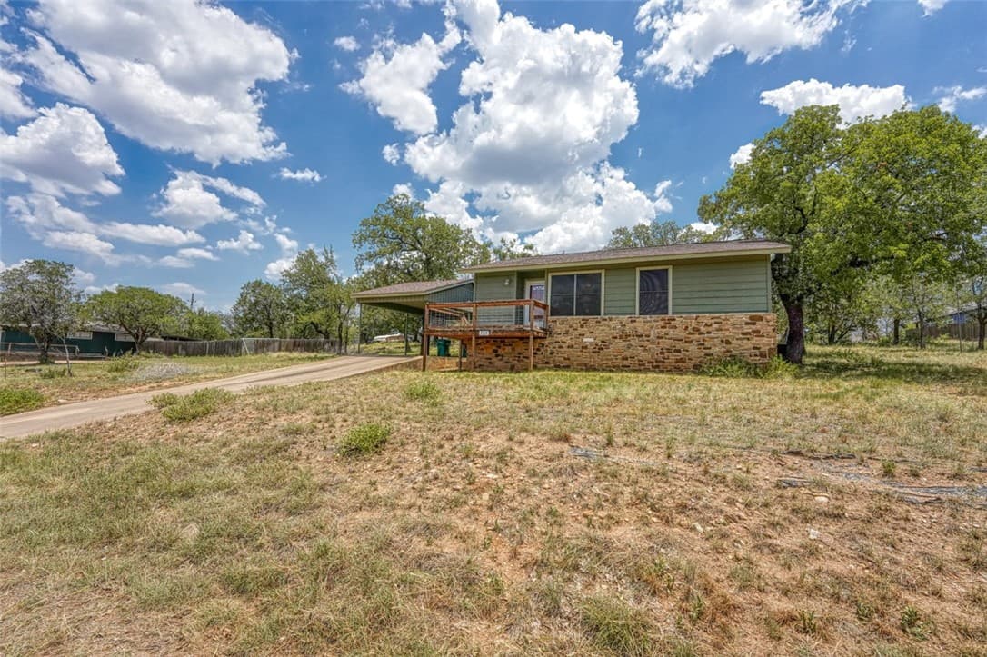 729 Aspen Ln