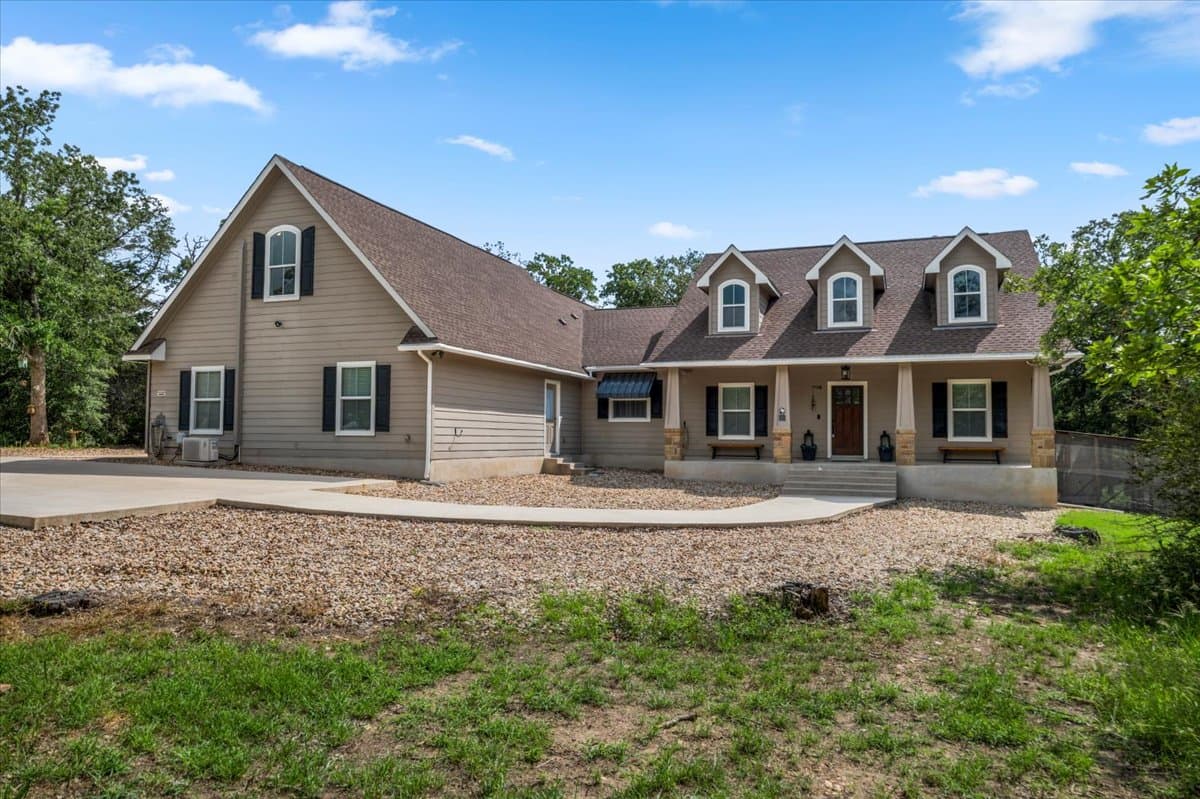 138 Wood Hollow Ct