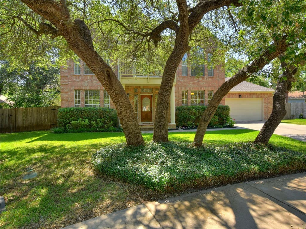 1203 Hummingbird Ct