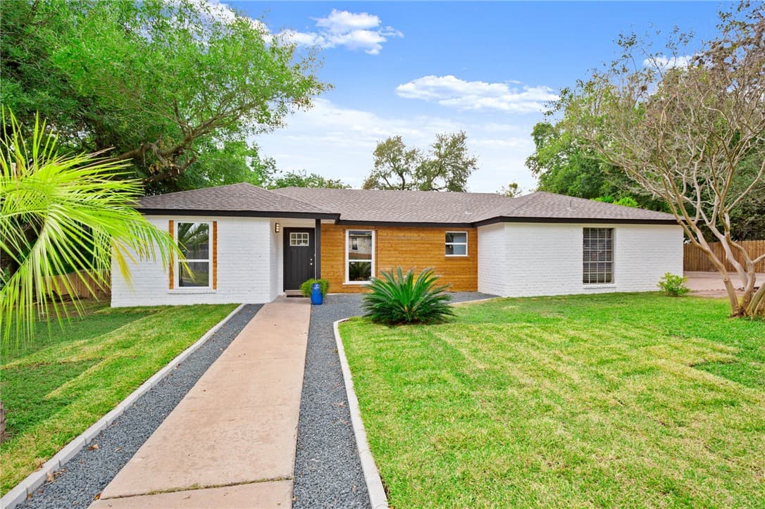 901 Stoneoak Ln