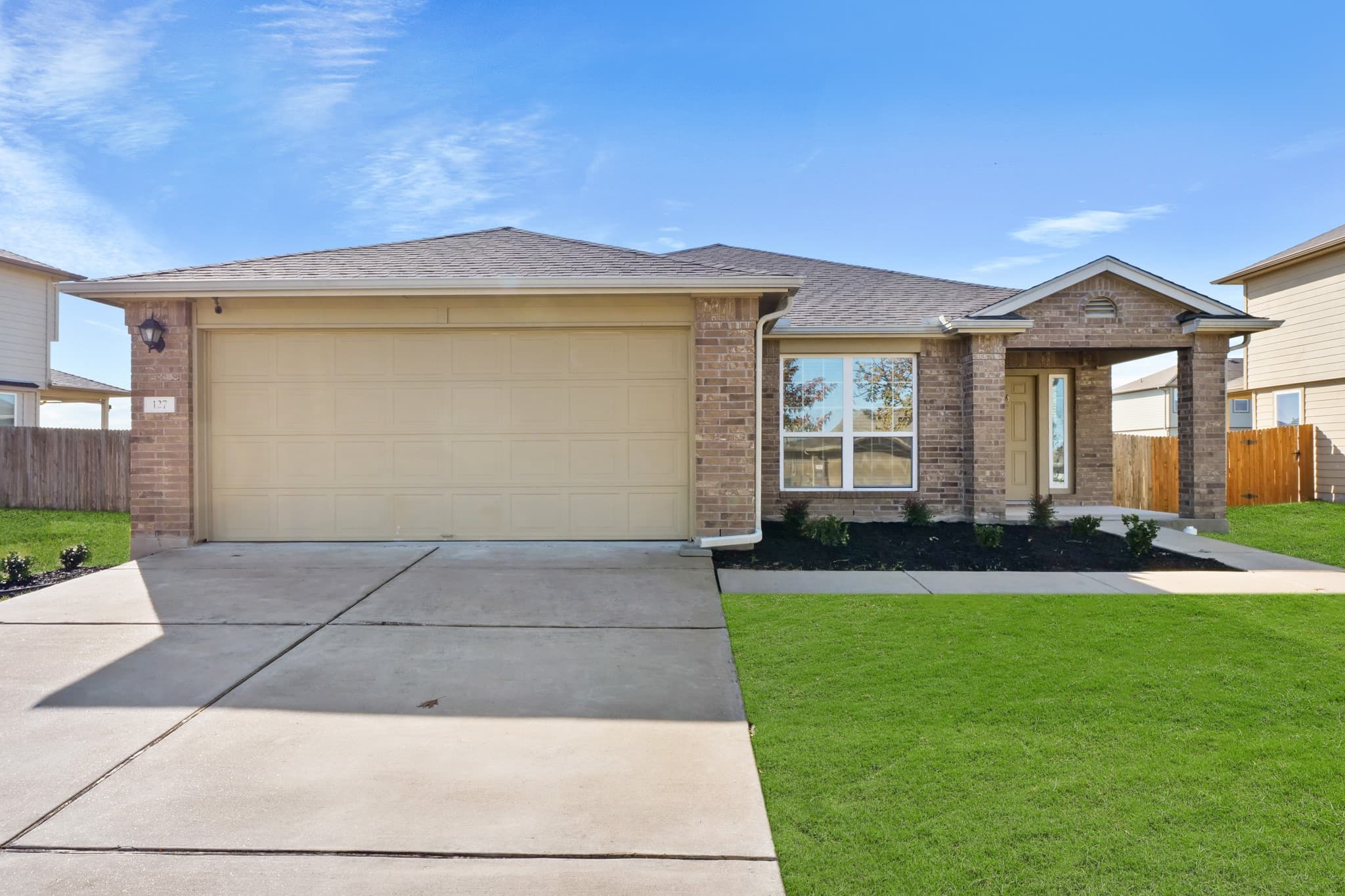 127 Sabine River Dr