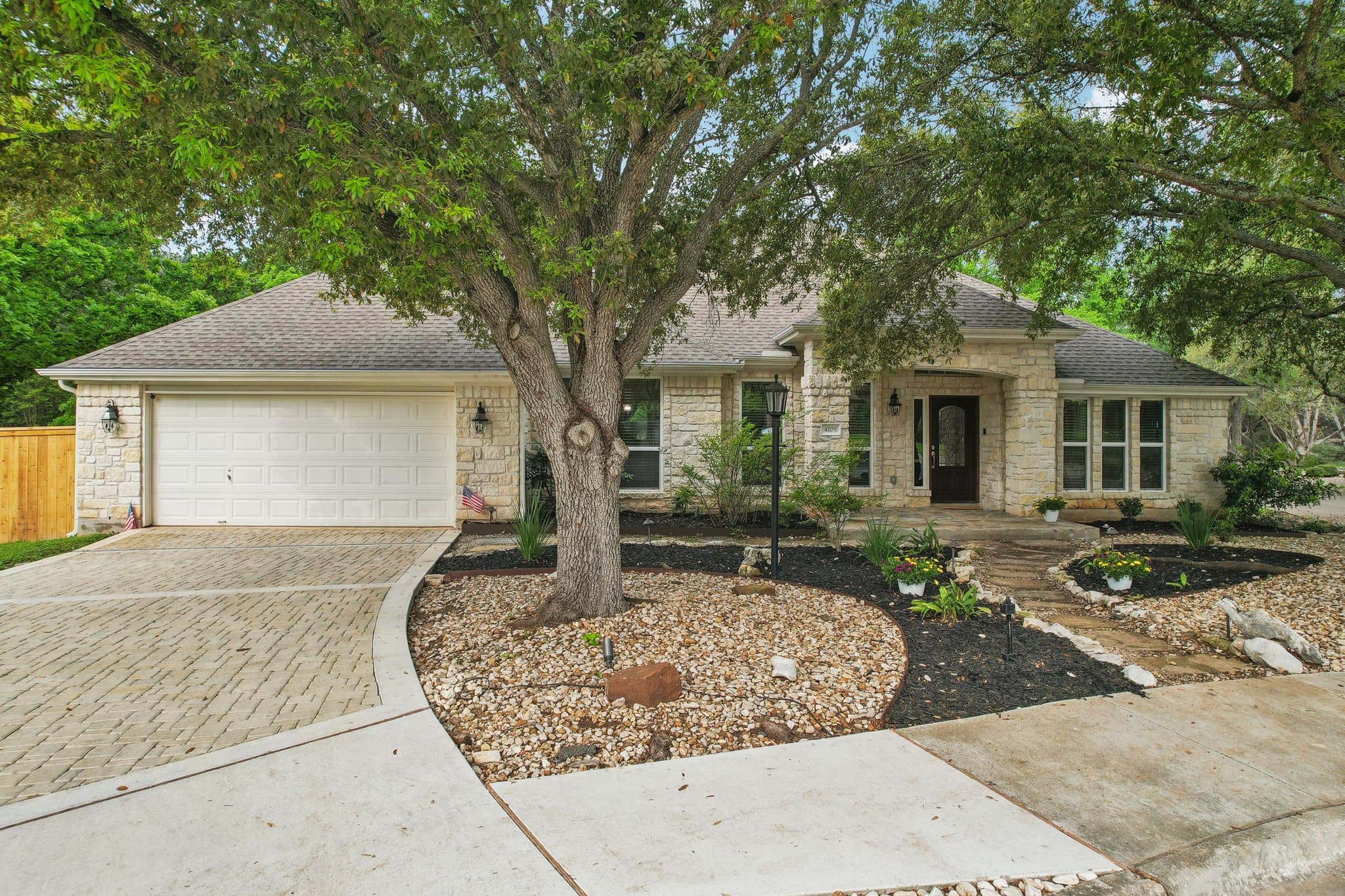 4105 Idalia Dr