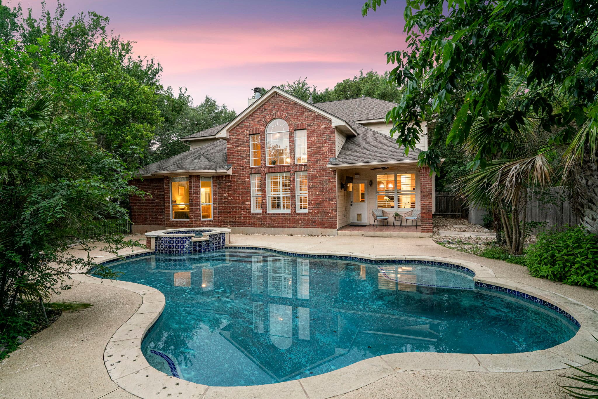 5800 Anselm Ct