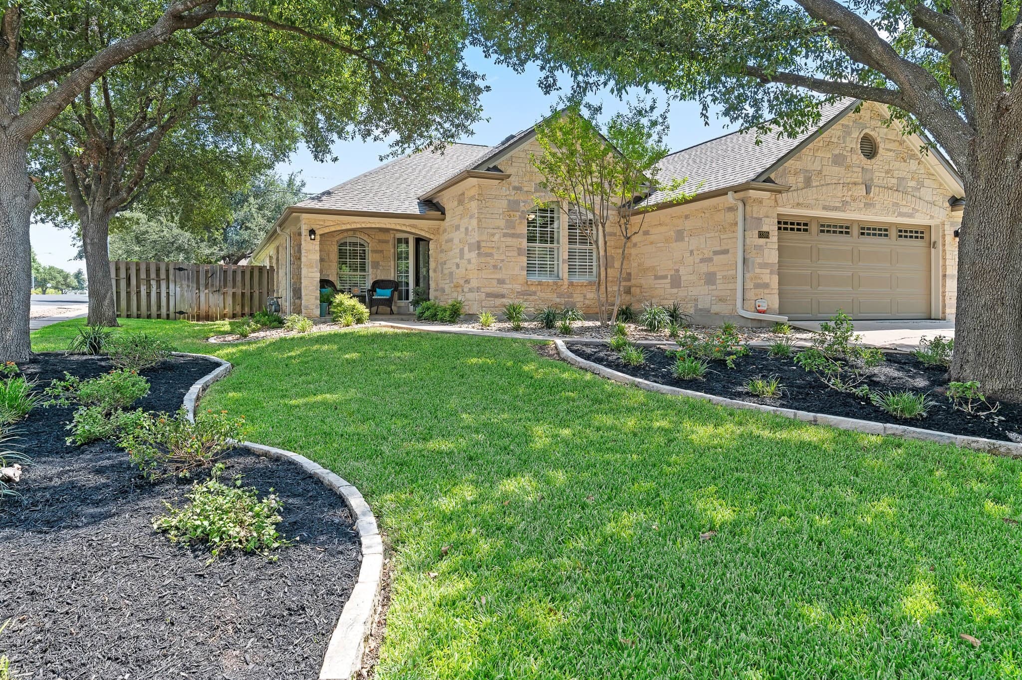 13305 Armaga Springs Rd