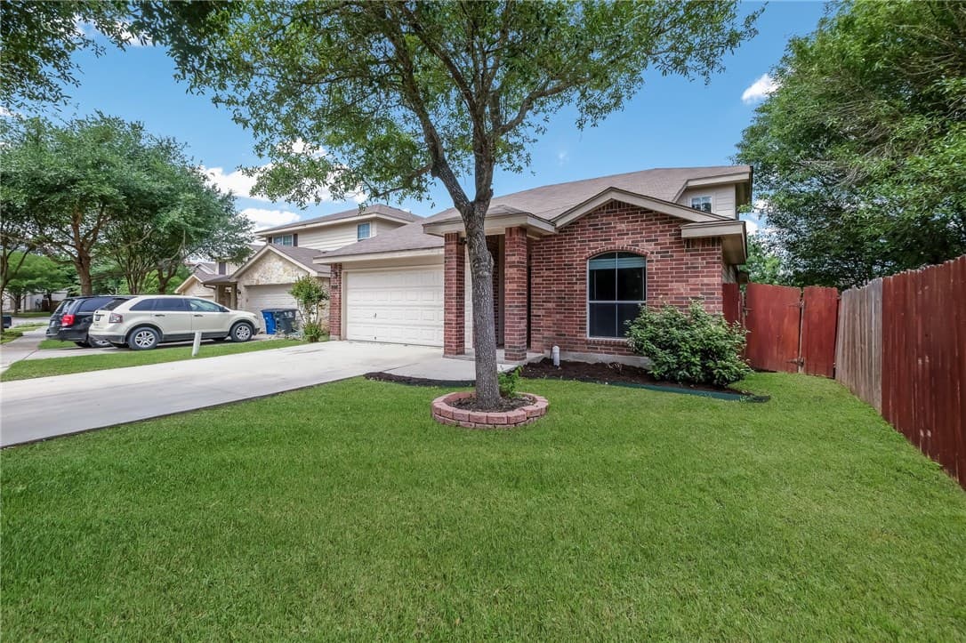 2377 Medina Dr