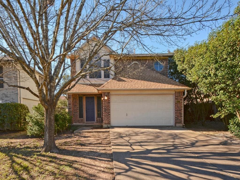 4607 Galapagos Dr